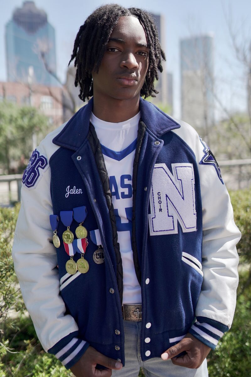 Senior portrait of Jalen Jackson outdoors