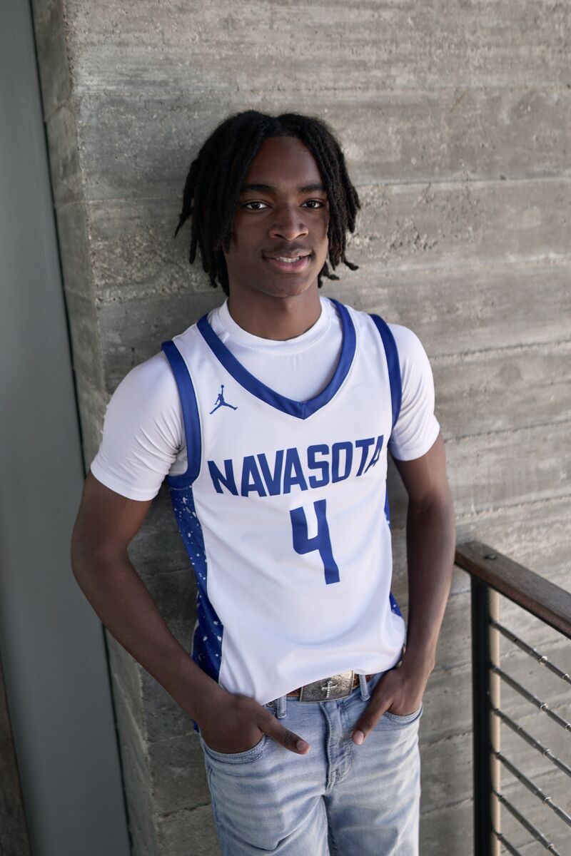 Senior portrait of Jalen Jackson in a formal outdoor pose